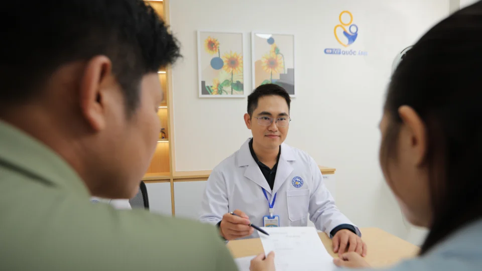 Bác sĩ Lý Thiện Trung đã thăm khám và điều trị thành công cho nhiều cặp vợ chồng.