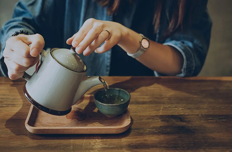 Người dùng cần tuân thủ cách dùng, liều lượng theo hướng dẫn của nhà sản xuất hoặc thầy thuốc 